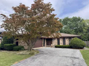 3034 190th Street Lansing IL 60438 MLS #MRD12502847 62 broker reciprocity