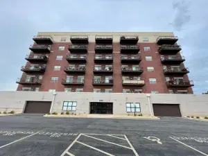 2507 Windward Boulevard #2507 Champaign IL 61821 MLS #MRD12457550 48 broker reciprocity