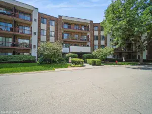 256 Shorewood Drive #2C Glendale Heights IL 60139 MLS #MRD12489563 60 broker reciprocity