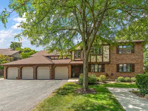 9198 South Road #A Palos Hills IL 60465 MLS #MRD12446358 62 broker reciprocity