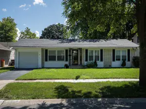 300 S We Go Trail Mount Prospect IL 60056 MLS #MRD12455711 44 broker reciprocity