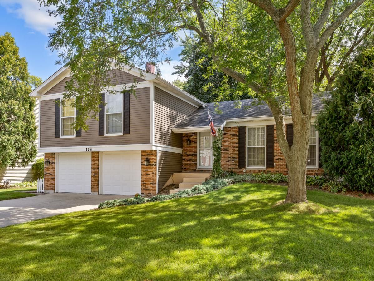 1021 Abbey Drive Crystal Lake IL 60014 MLS #MRD12457711 45 MLS #MRD12457711 image #0