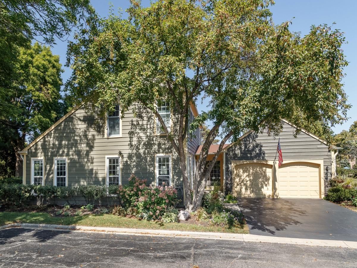 8 The Court of Charlwood Northbrook IL 60062 MLS #MRD12457771 45 MLS #MRD12457771 image #0