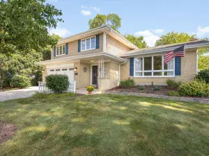 6938 Meadowbrook Lane Hanover Park IL 60133 MLS #MRD12502536 60 broker reciprocity