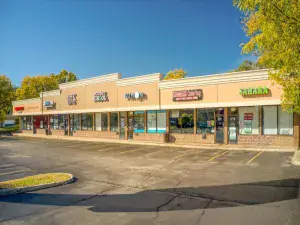 257 N West Avenue #102 Elmhurst IL 60126 MLS #MRD12261989 50 broker reciprocity