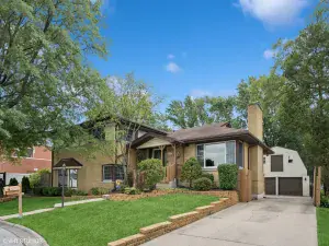 3329 N Osage Avenue Chicago IL 60634 MLS #MRD12500793 46 broker reciprocity