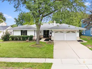7837 Huntington Circle Hanover Park IL 60133 MLS #MRD12496307 60 broker reciprocity
