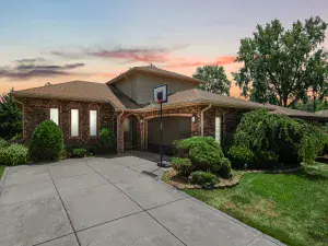 1295 Hirsch Avenue Calumet City IL 60409 MLS #MRD12501547 56 broker reciprocity