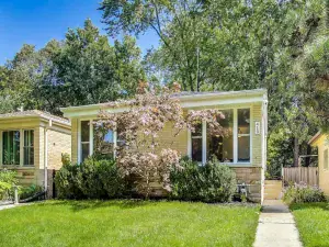 121 4th Street Libertyville IL 60048 MLS #MRD12501467 48 broker reciprocity