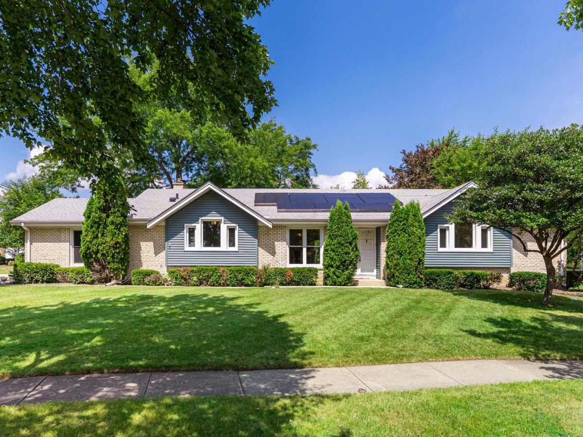 1912 FRIARS Lane Mundelein IL 60060 MLS #MRD12460224 45 MLS #MRD12460224 image #0