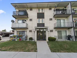 3171 W 115th Street #1N Merrionette Park IL 60803 MLS #MRD12488744 56 broker reciprocity