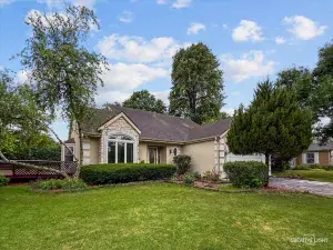 6925 Edgebrook Lane Hanover Park IL 60133 MLS #MRD12503755 50 broker reciprocity