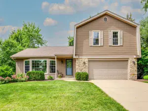 694 Parkside Court Libertyville IL 60048 MLS #MRD12500652 60 broker reciprocity