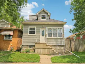 566 Hirsch Avenue Calumet City IL 60409 MLS #MRD12498938 50 broker reciprocity