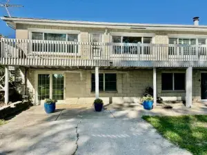 8021 W Rascher Avenue Norwood Park Township IL 60656 MLS #MRD12427164 52 broker reciprocity
