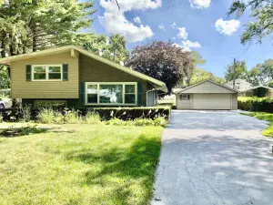 9348 Sayre Avenue Oak Lawn IL 60453 MLS #MRD12486856 62 broker reciprocity