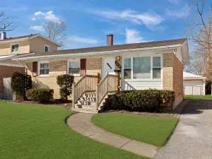 17132 Walter Street Lansing IL 60438 MLS #MRD12503645 60 broker reciprocity