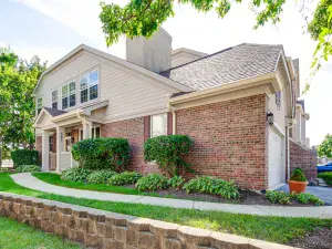 1265 RANCHVIEW Court Buffalo Grove IL 60089 MLS #MRD12502236 60 broker reciprocity