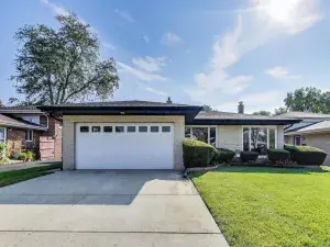 11857 S Lawler Avenue Alsip IL 60803 MLS #MRD12487990 60 broker reciprocity