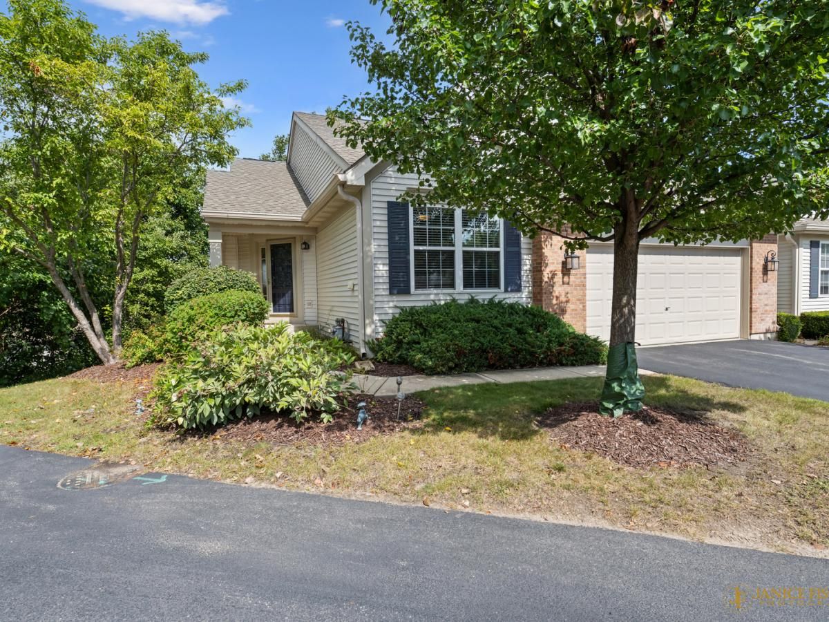 1047 Fairway Drive Fox Lake IL 60020 MLS #MRD12462256 45 MLS #MRD12462256 image #0