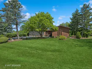 1021 W Bogey Lane Palatine IL 60067 MLS #MRD12485276 52 broker reciprocity