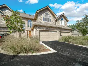 1618 Astor Avenue Oakbrook Terrace IL 60181 MLS #MRD12494901 64 broker reciprocity
