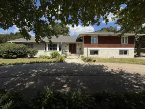 1103 Parkview Drive Rock Falls IL 61071 MLS #MRD12494374 46 broker reciprocity