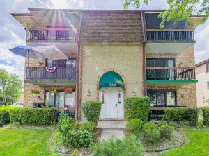 8556 W 102nd Terrace #5-315 Palos Hills IL 60465 MLS #MRD12493615 50 broker reciprocity