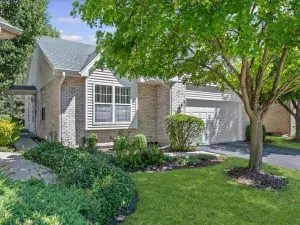 1295 Hirsch Avenue Calumet City IL 60409 MLS #MRD12501547 60 broker reciprocity