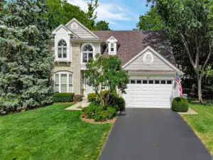 54 N Royal Oak Drive Vernon Hills IL 60061 MLS #MRD12495008 54 broker reciprocity