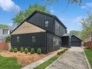5021 Chestnut Grove Drive Champaign IL 61822 MLS #MRD12450745 44 broker reciprocity
