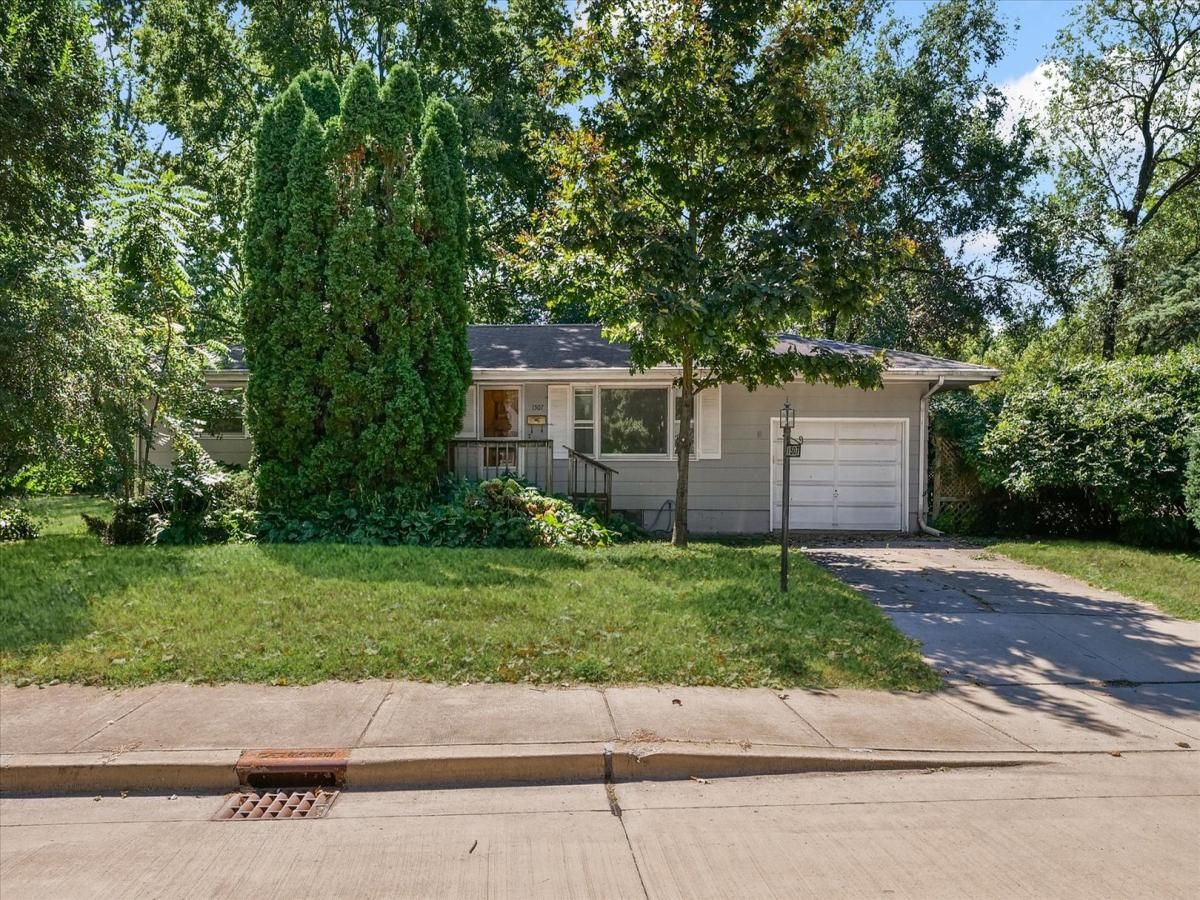 1507 W Columbia Avenue Champaign IL 61821 MLS #MRD12463430 45 MLS #MRD12463430 image #0