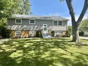5185 Greentree Road Oak Forest IL 60452 MLS #MRD12457821 50 broker reciprocity