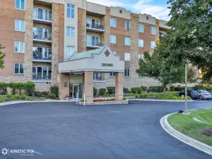 5540 Walnut Avenue #11B Downers Grove IL 60515 MLS #MRD12467940 46 broker reciprocity