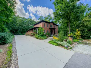 19889 Jared Drive Bloomington IL 61705 MLS #MRD12496022 52 broker reciprocity