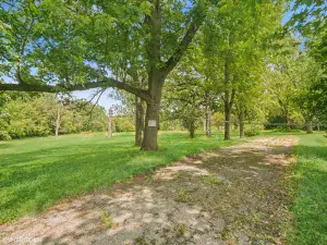687 W Old Elm Road Lake Forest IL 60045 MLS #MRD12219654 44 broker reciprocity