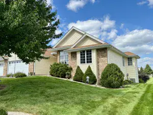 202 Cress Creek Trail Poplar Grove IL 61065 MLS #MRD12445953 46 broker reciprocity