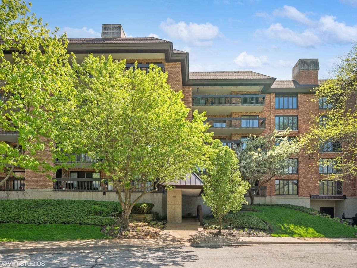 3851 Mission Hills Road #409 Northbrook IL 60062 MLS #MRD12464785 25 MLS #MRD12464785 image #0