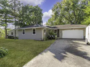 157 Austin Avenue Carpentersville IL 60110 MLS #MRD12501174 48 broker reciprocity