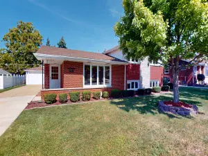 9805 Normandy Avenue Oak Lawn IL 60453 MLS #MRD12495536 52 broker reciprocity