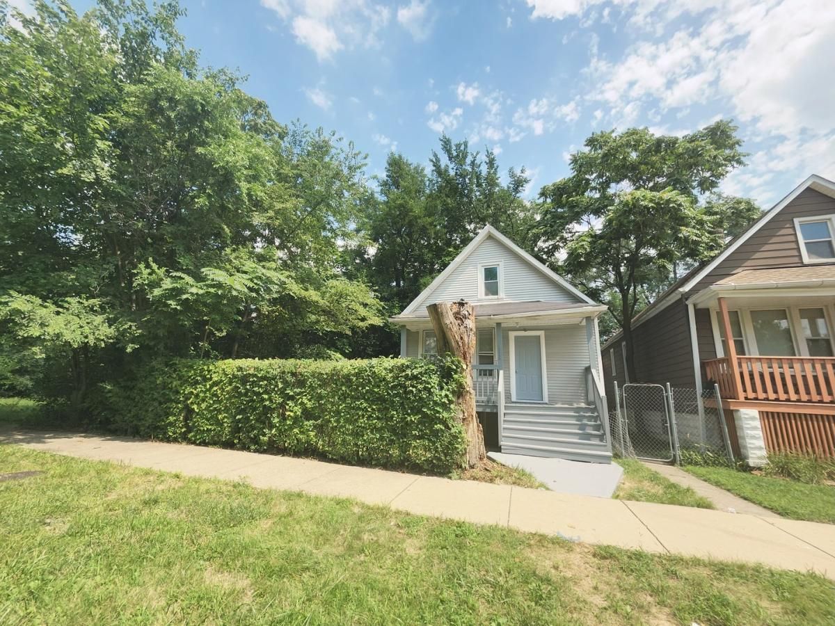12007 S Prairie Avenue Chicago IL 60628 MLS #MRD12465389 45 MLS #MRD12465389 image #0
