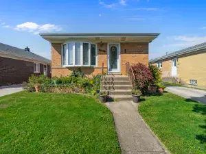 3725 N Pacific Avenue Chicago IL 60634 MLS #MRD12501751 50 broker reciprocity