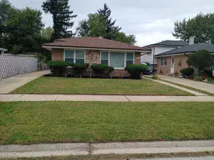 14301 Kenwood Avenue Dolton IL 60419 MLS #MRD12461920 60 broker reciprocity