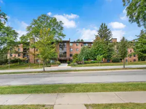 7715 SUSSEX CREEK Drive #1D Darien IL 60561 MLS #MRD12477904 64 broker reciprocity