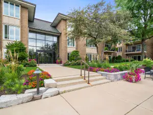1618 Astor Avenue Oakbrook Terrace IL 60181 MLS #MRD12494901 48 broker reciprocity