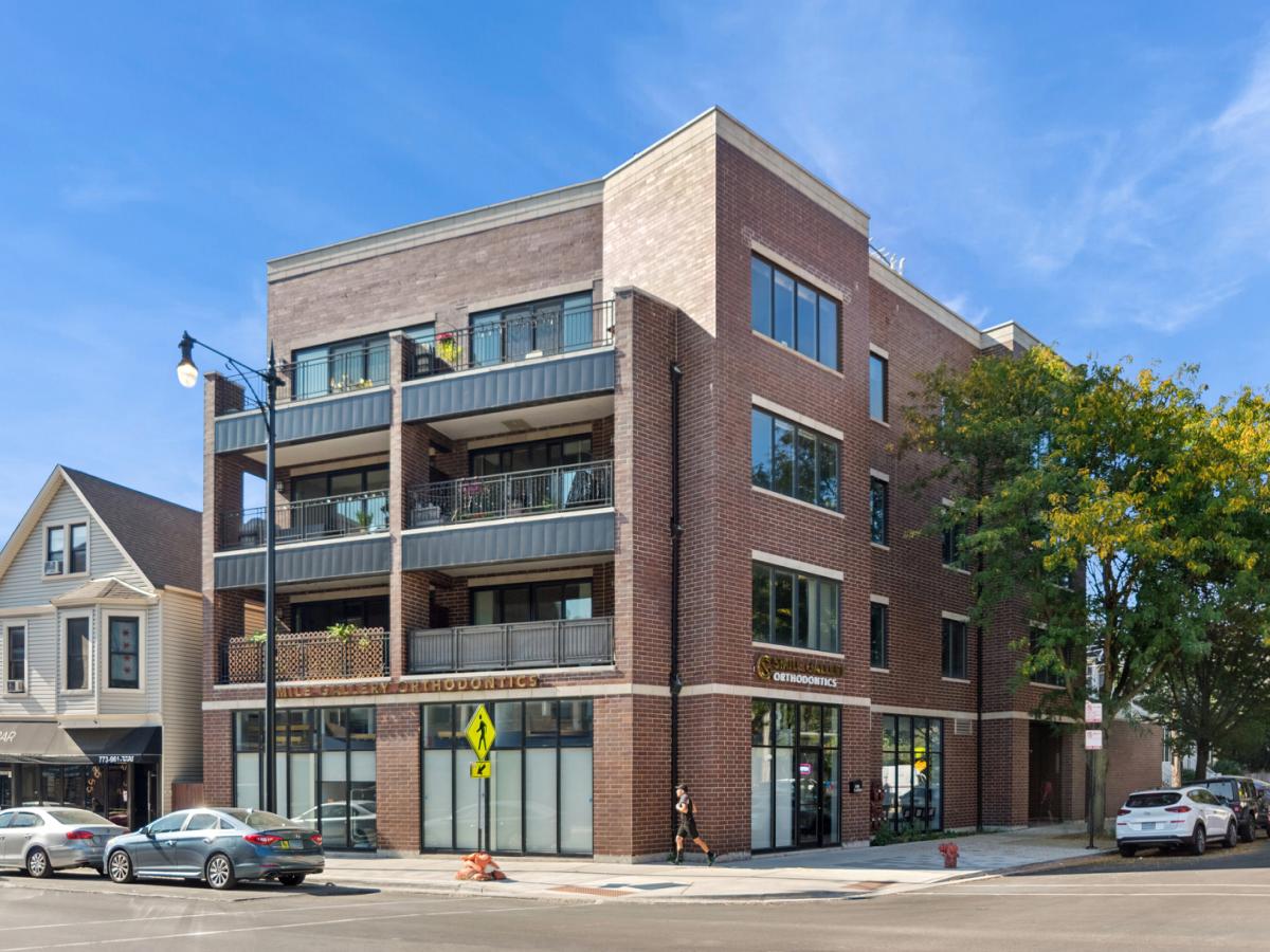 2505 W Carmen Avenue #303 Chicago IL 60625 MLS #MRD12465668 45 MLS #MRD12465668 image #0