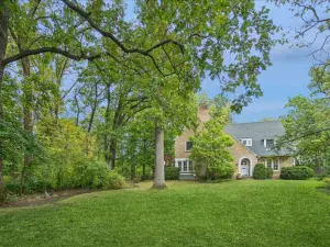 1303 Maple Avenue Wilmette IL 60091 MLS #MRD12451298 50 broker reciprocity