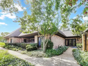 3899 Mission Hills Road Northbrook IL 60062 MLS #MRD12489869 26 broker reciprocity