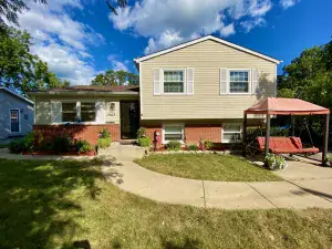 701 N Lorel Avenue Chicago IL 60644 MLS #MRD12210384 48 broker reciprocity