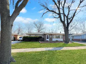 306 Mohawk Street Park Forest IL 60466 MLS #MRD12499764 54 broker reciprocity
